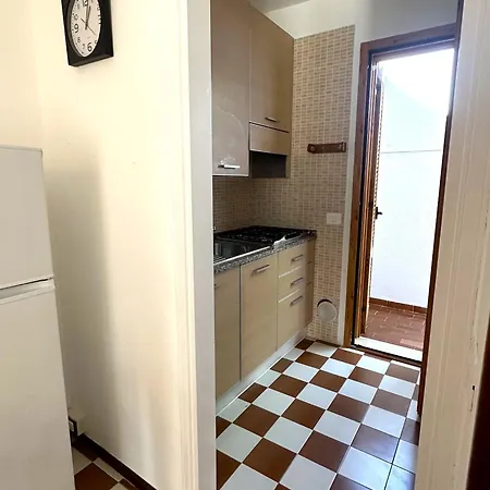 别墅 Two-storey Flat